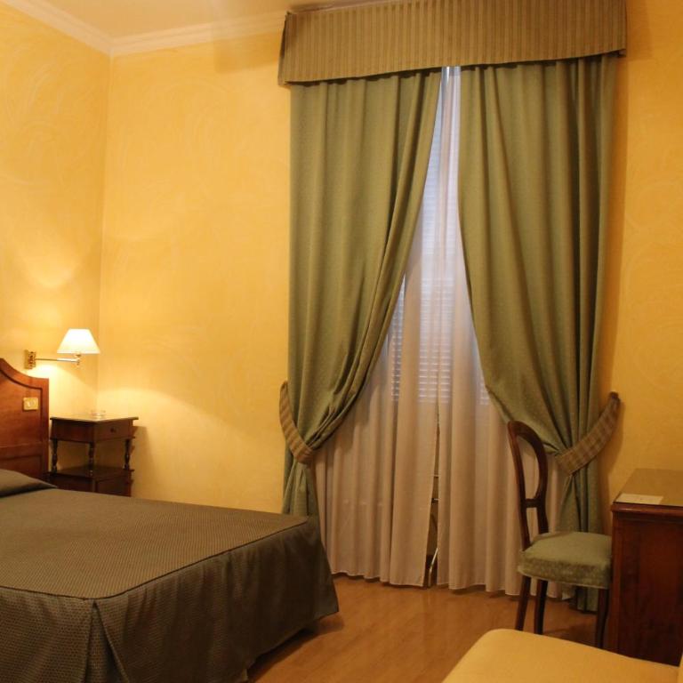 Hotel Fiori - Camera Matrimoniale/Doppia con Letti Singoli - 13