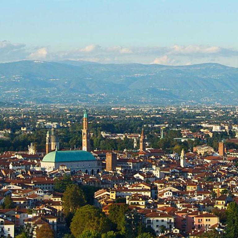 CASA GIORGIA - NEL CUORE DI VICENZA - Appartamento - 37
