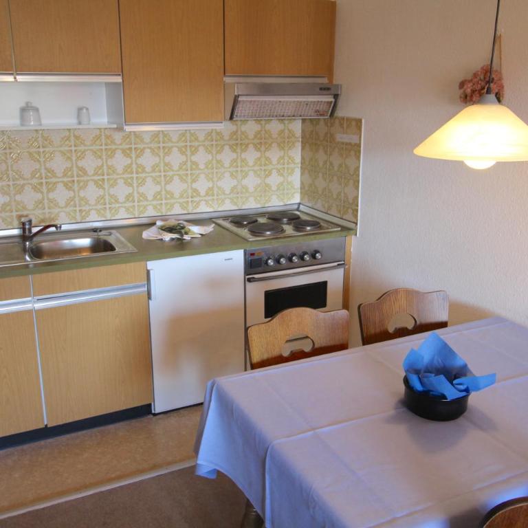Lindenschlösschen & Schlossgarten - Apartment mit 2 Schlafzimmern - 1