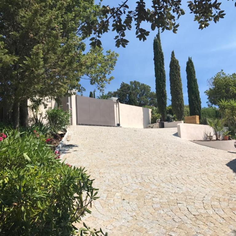 Villa Grand Baie - Studio "Colibri" with Partial Sea View - 16
