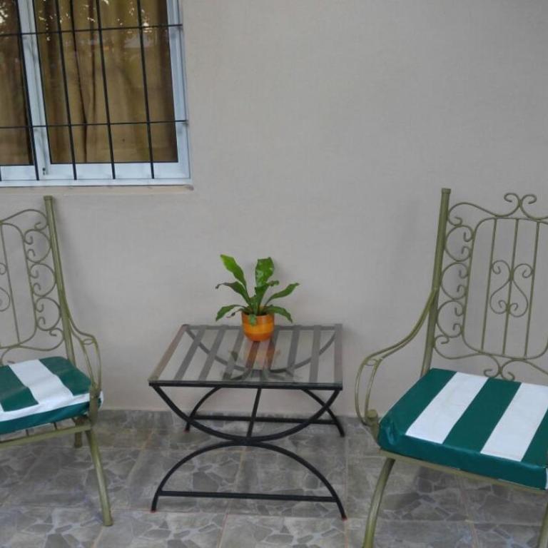 Hotel Brisas de Garupa - Habitación Familiar con vistas al jardín - 1