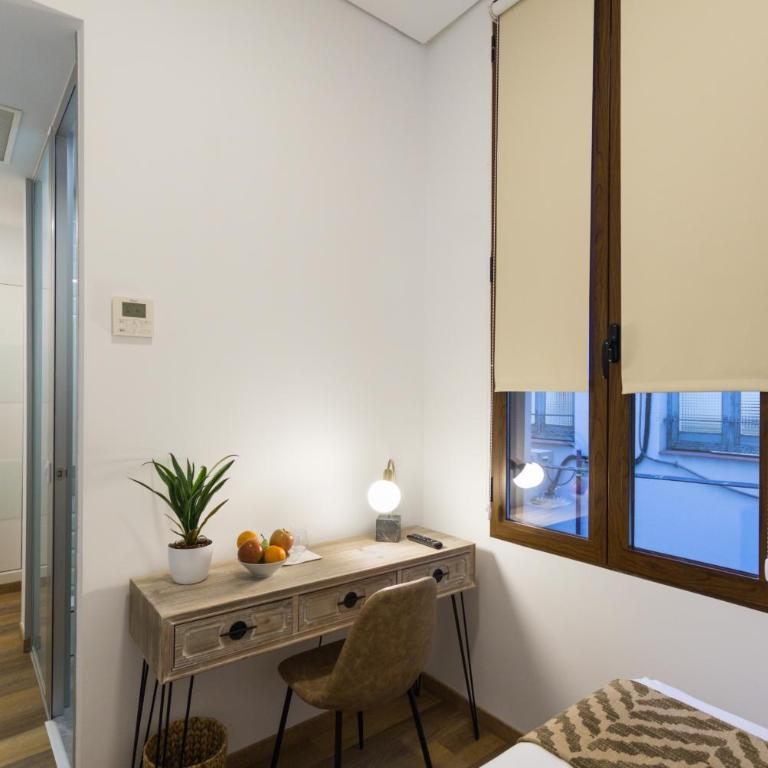 The Bridge Huertas - Hostal - Single Room - 1