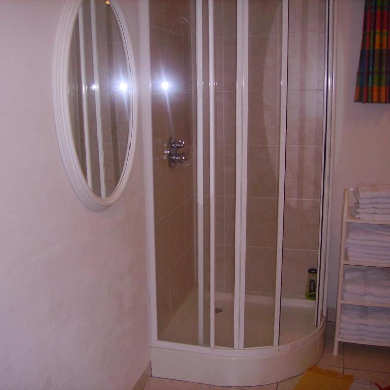 Gästehaus Hochwimmer - Doppelzimmer mit Balkon - 1
