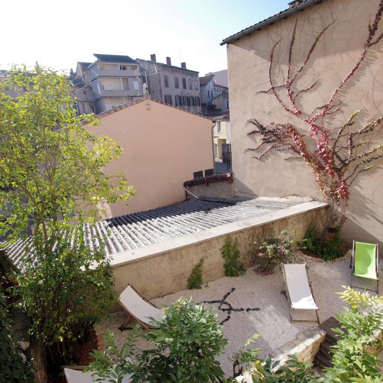 Hostel les Cordées Liées - Chambre Quadruple avec Salle de Bains Privative Séparée - 4
