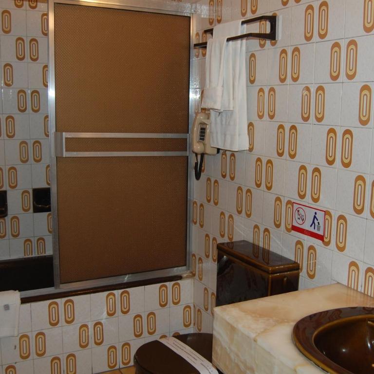 Cesar's Plaza Hotel - Suite - 4