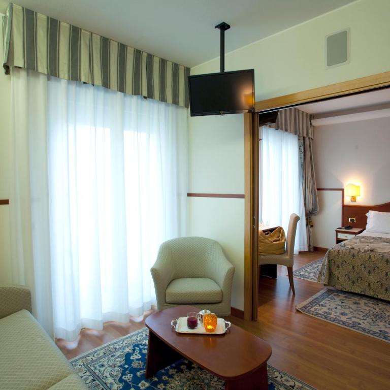 Hotels Vidi Miramare & Delfino - Suite with Lateral Sea view - 7