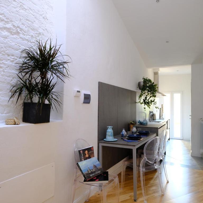 Rodolfo Suite - Three-Bedroom Apartment - 8