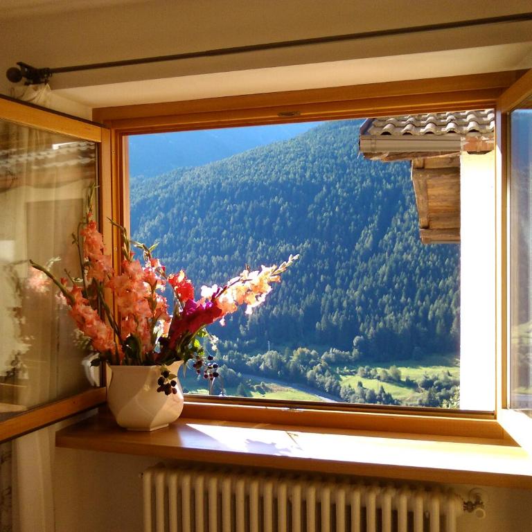 B&B Villa Dalegno - Suite Familiare con Balcone - 4
