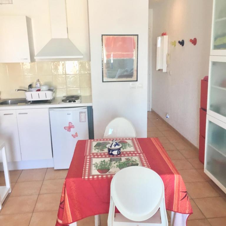 Mandelieu centre -Les Hauts de Lérins - Appartamento Monolocale con Vista Mare - 26