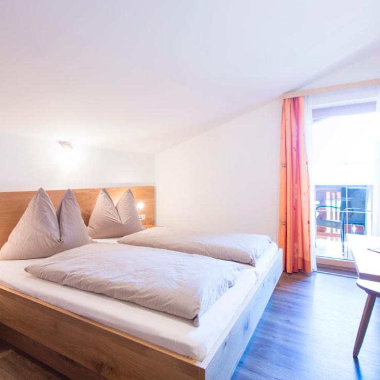 KENDLGUT Appartements am BioBauernhof inklusive unbegrenztem Eintritt in die Alpentherme - Comfort Apartment mit 2 Schlafzimmern - 4
