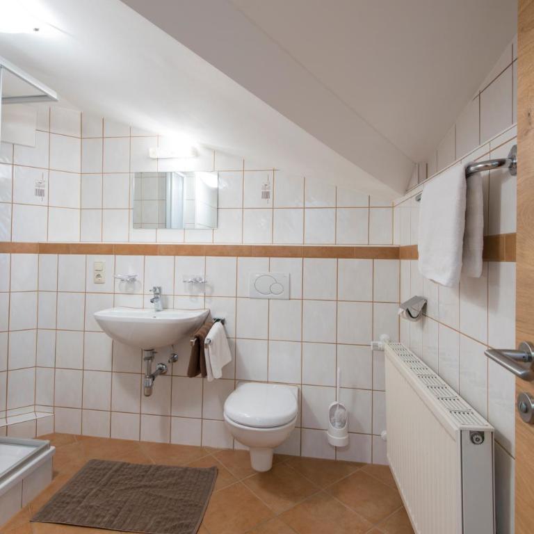 KENDLGUT Appartements am BioBauernhof inklusive unbegrenztem Eintritt in die Alpentherme - Comfort Apartment mit 2 Schlafzimmern - 5