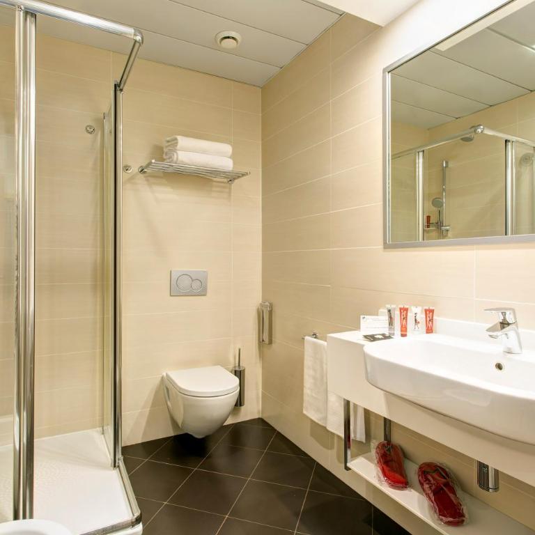 iQ Hotel Roma - Camera Doppia con Letti Singoli - 6