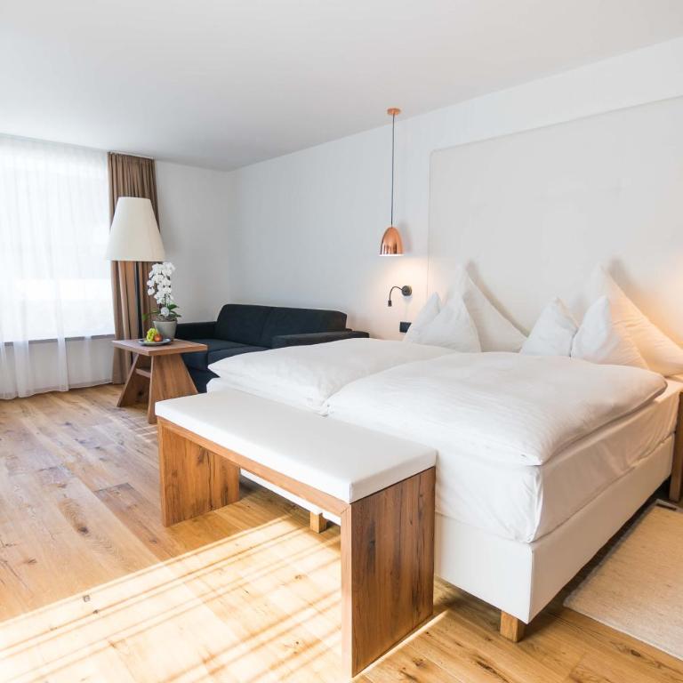 Hotel Conturines - Deluxe Room - 5