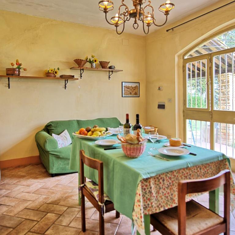 Vittoriana near San Gimignano by PosarelliVillas - Two-Bedroom Apartment - 1