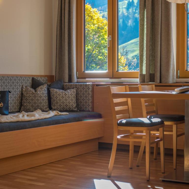 KENDLGUT Appartements am BioBauernhof inklusive unbegrenztem Eintritt in die Alpentherme - Kleines Apartment mit 2 Schlafzimmern - 6