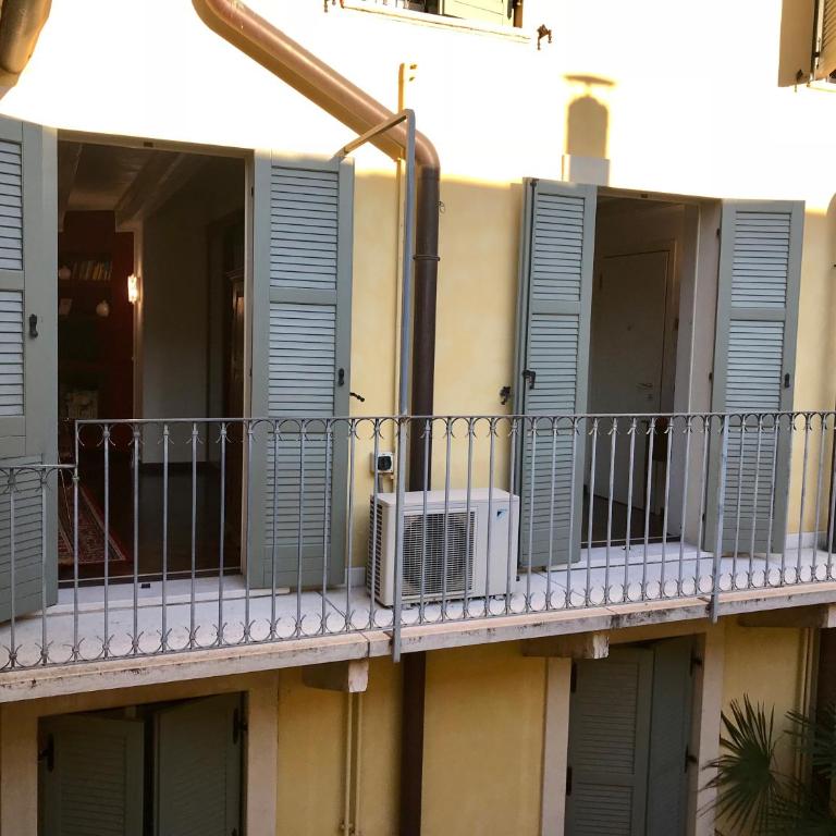 San Nicolò 3 - Appartamento con Balcone Via Noris 6 - 10