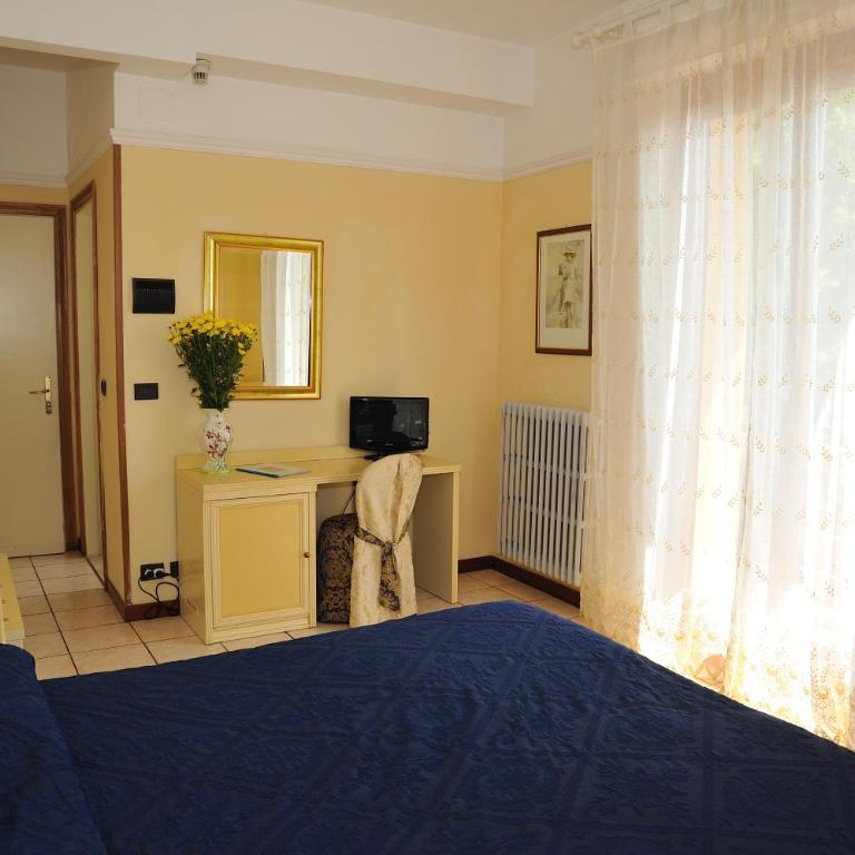 Hotel Salus - Camera Matrimoniale - 6