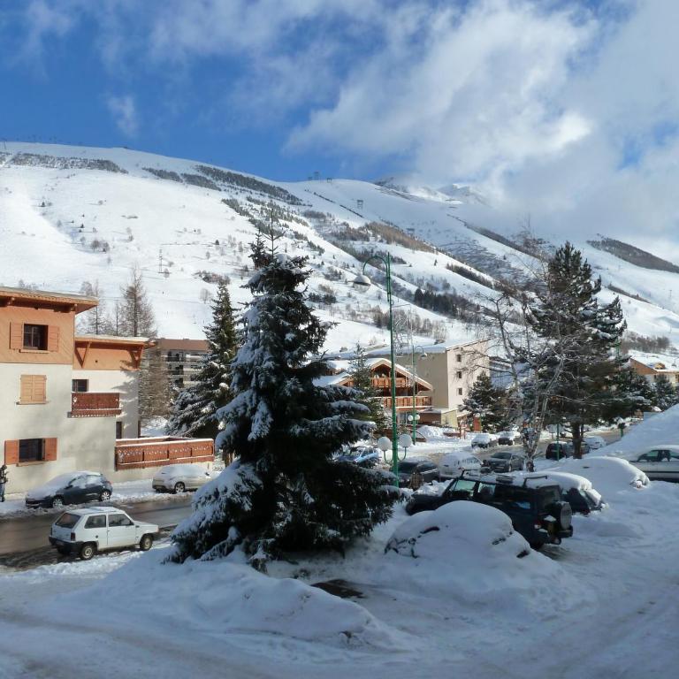 Kandahar 202 - Les Deux Alpes- 5 personnes- Plein centre-station, 32m2 - Apartment mit 1 Schlafzimmer - 5