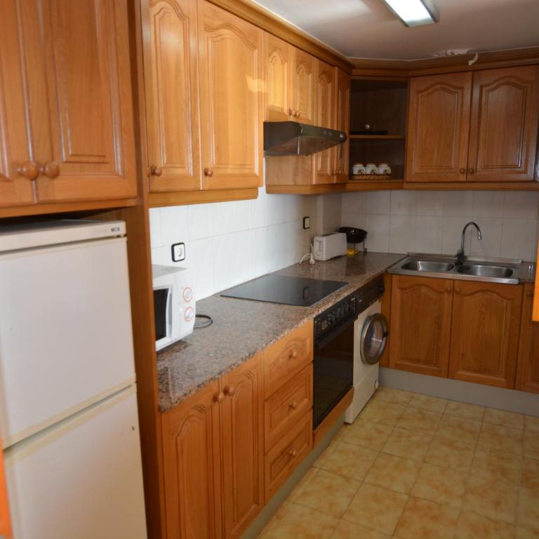 Saval Cala Font - Apartamento con terraza - 1