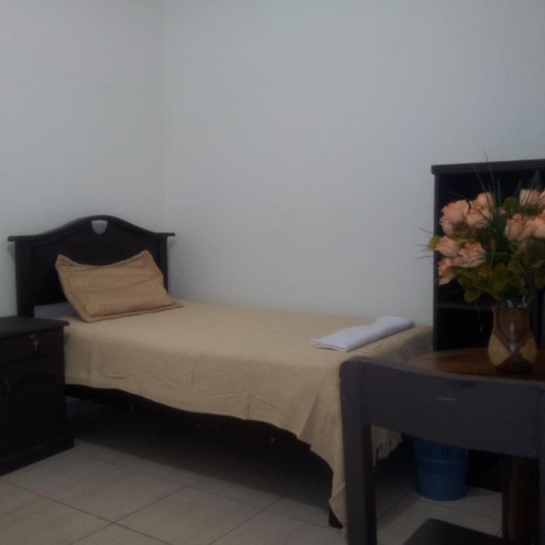 Residencial IKANDIRE ll - Habitación Doble con baño privado - 2 camas - 3