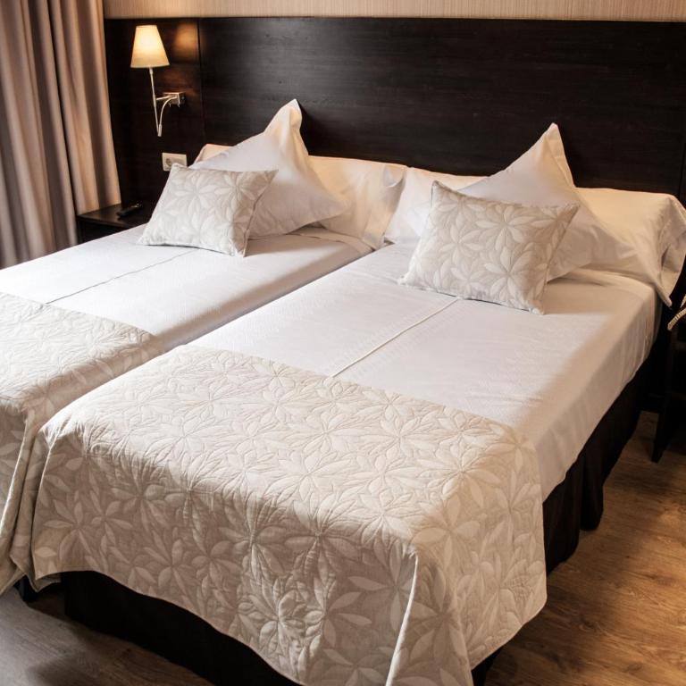 Montemar - Standard Double Room with eBike - 2
