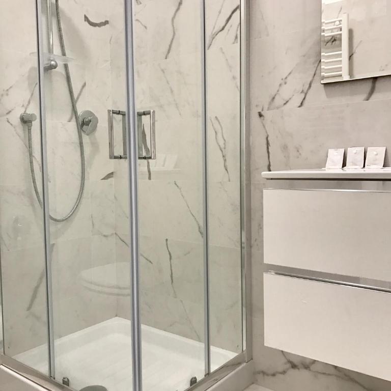 B&B Palombini - Camera Matrimoniale con Bagno Privato - 2