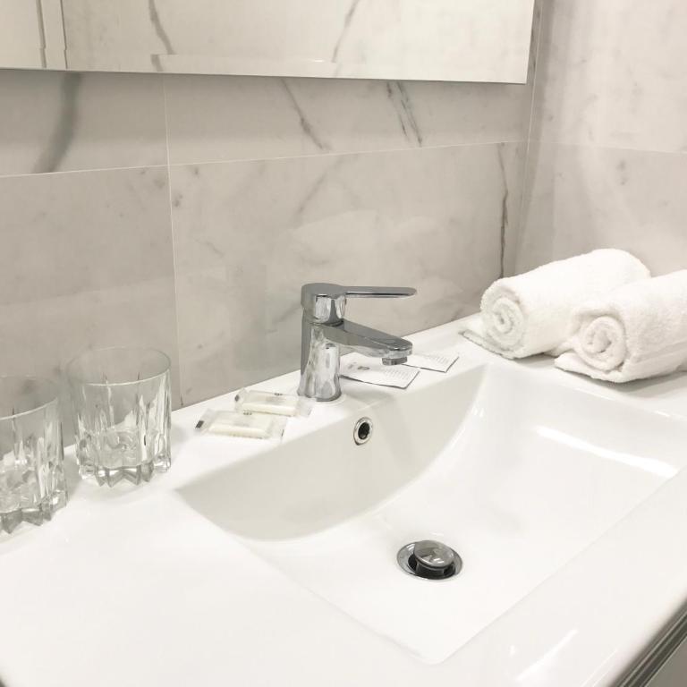 B&B Palombini - Camera Matrimoniale con Bagno Privato - 1