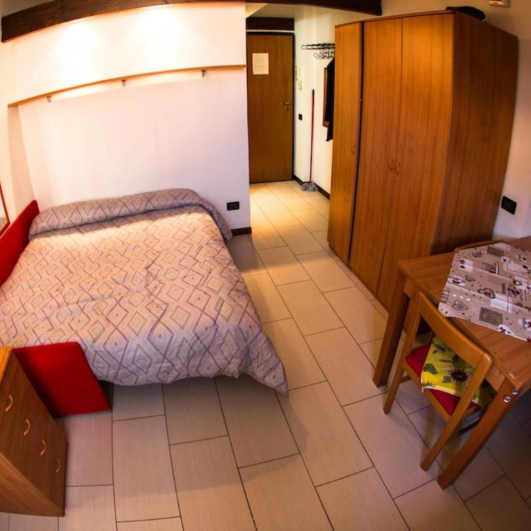 mono Rosso - Studio Apartment - 1