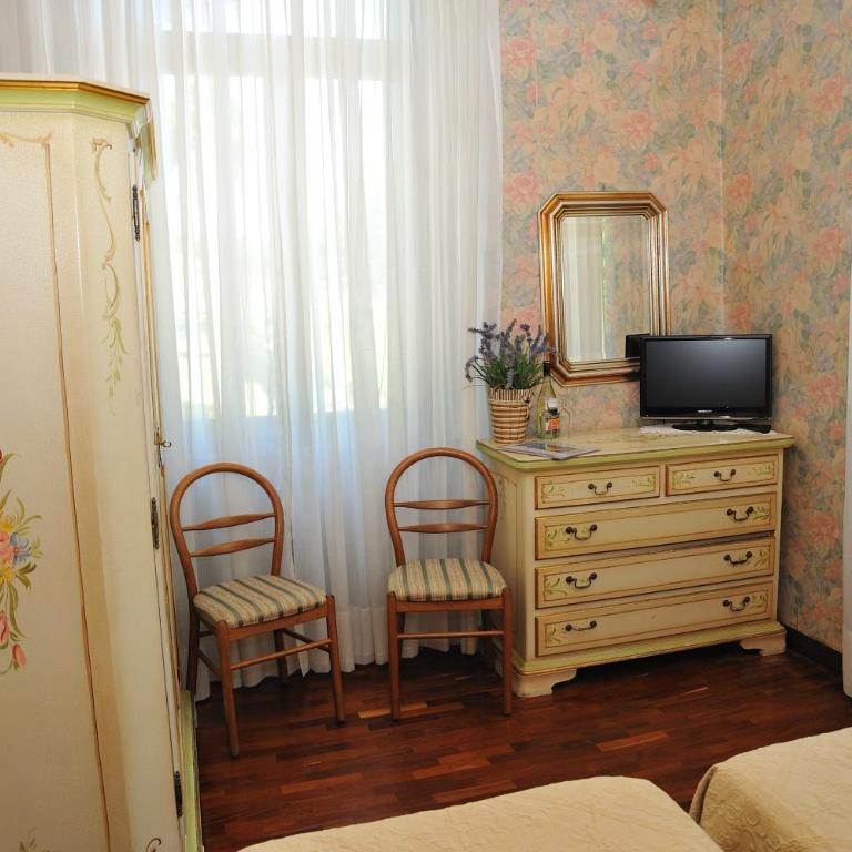 Hotel Savona - Camera Matrimoniale/Doppia con Letti Singoli con Bagno Privato - 4