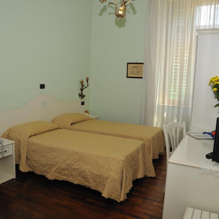 Hotel Savona - Camera Matrimoniale/Doppia con Letti Singoli con Bagno Privato - 12
