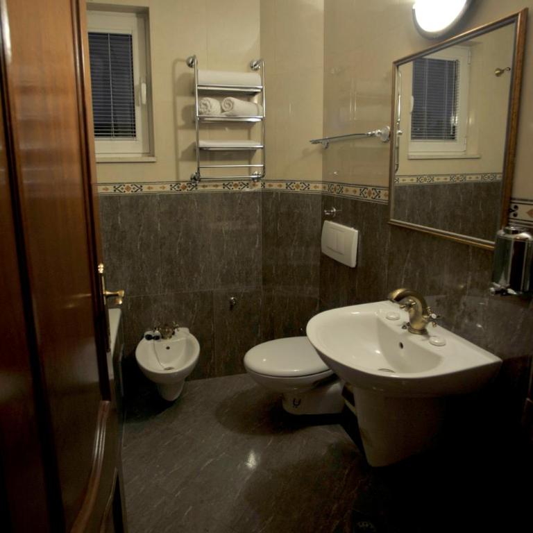 Hotel M - Quadruple Room - 2