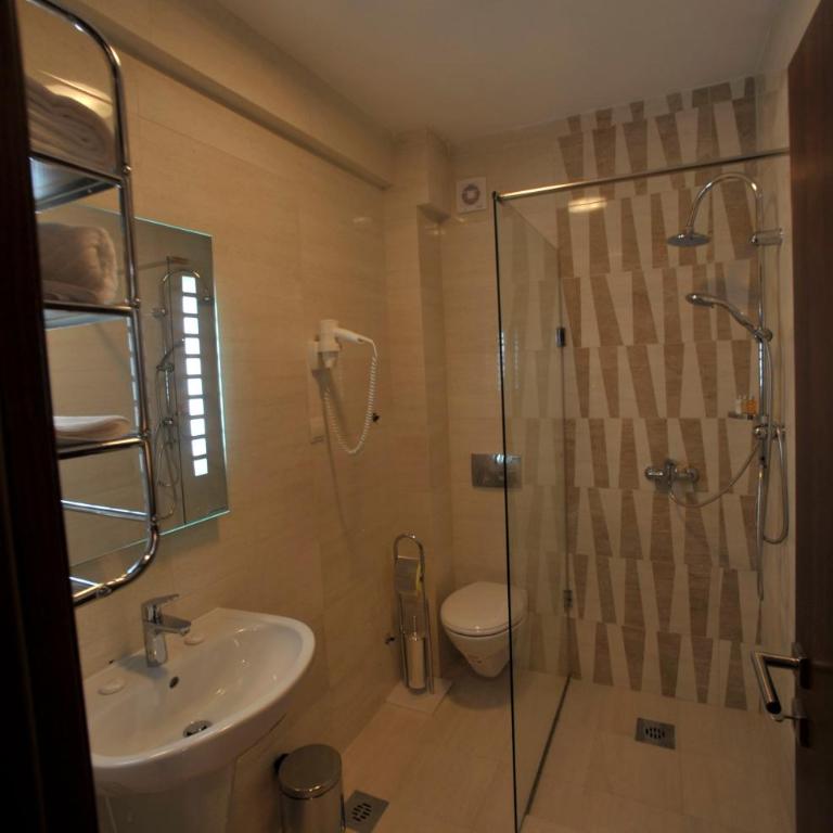 Hotel M - Double or Twin Room - 12