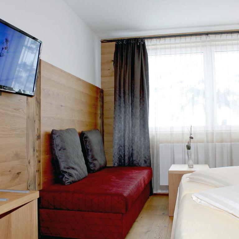 Hotel Kristall - Doppelzimmer mit Bergblick - 5