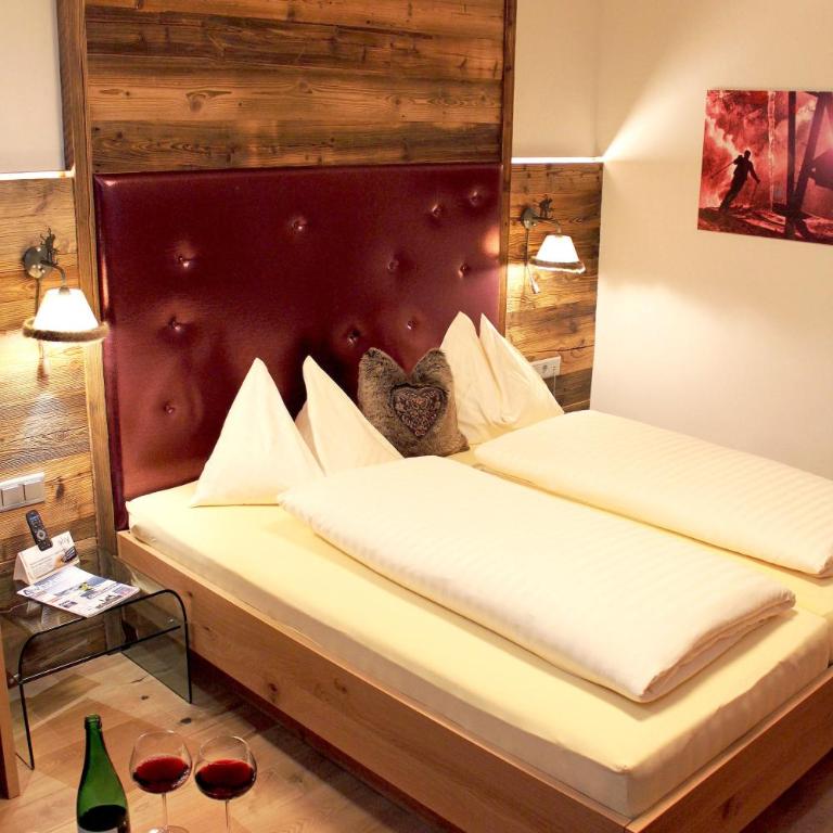Hotel Kristall - Doppelzimmer mit Bergblick - 6