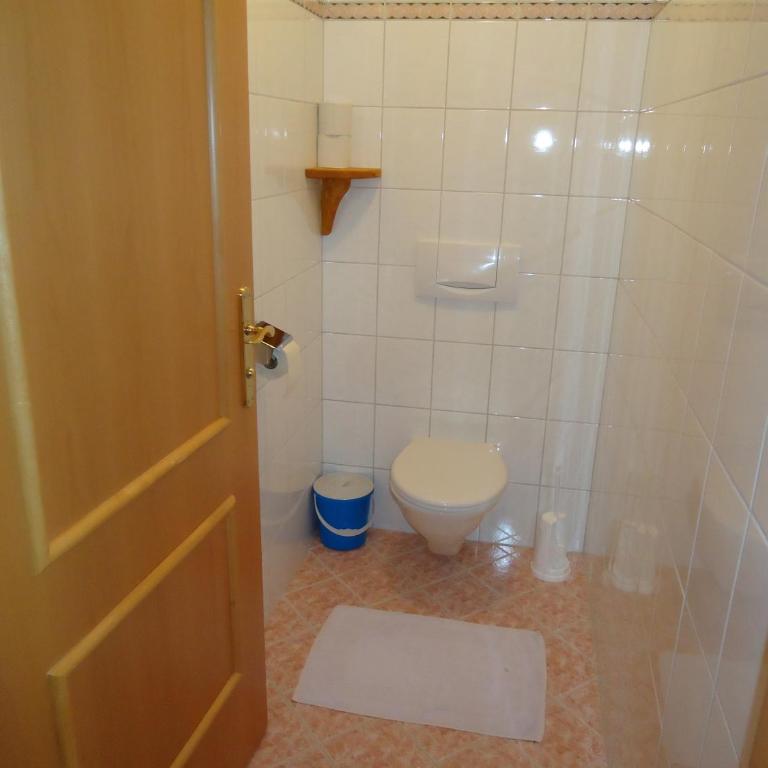 Pension-Greimelbacherhof - Dreibettzimmer mit Balkon - 6