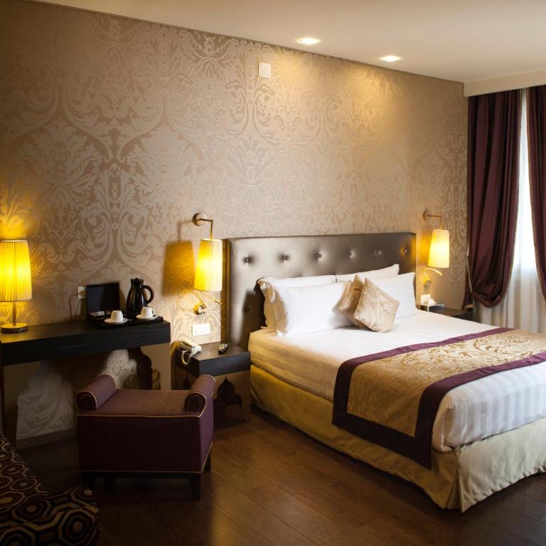 Arcadia Boutique Hotel - Junior Suite - 13