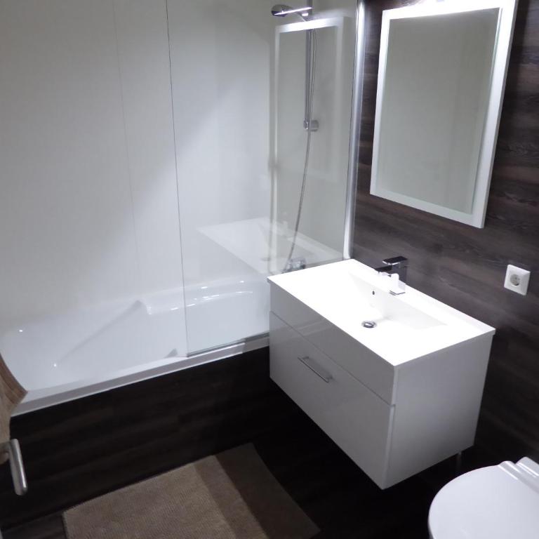Ambiente Ferienapartments Warmbad Villach - Apartment mit Blick auf die Berge - 9