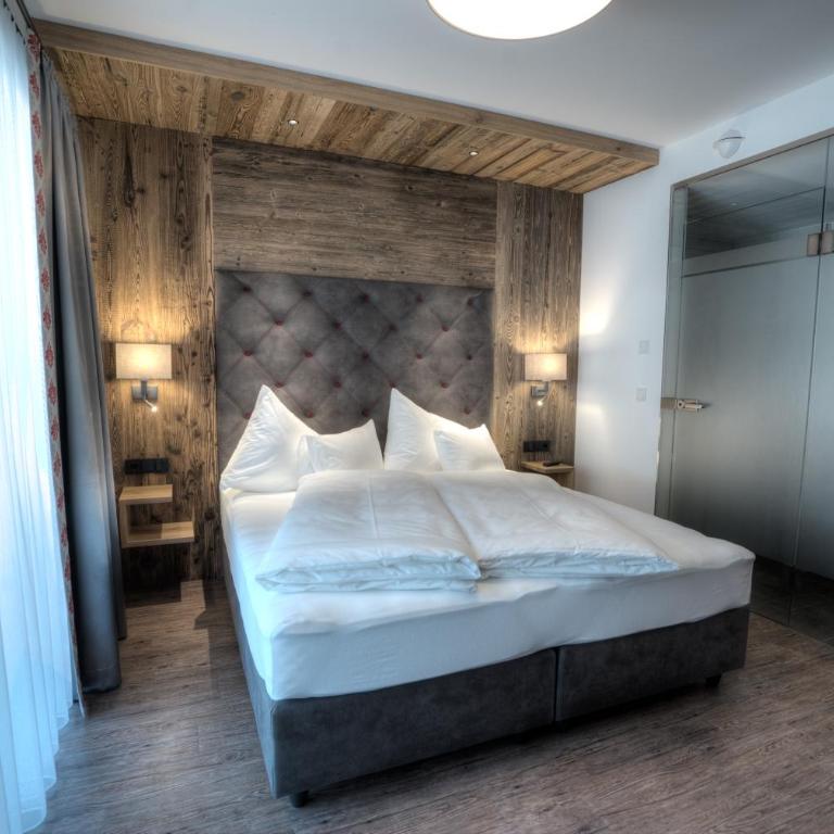 Hotel Eldorado - Doppelzimmer mit Balkon - 2