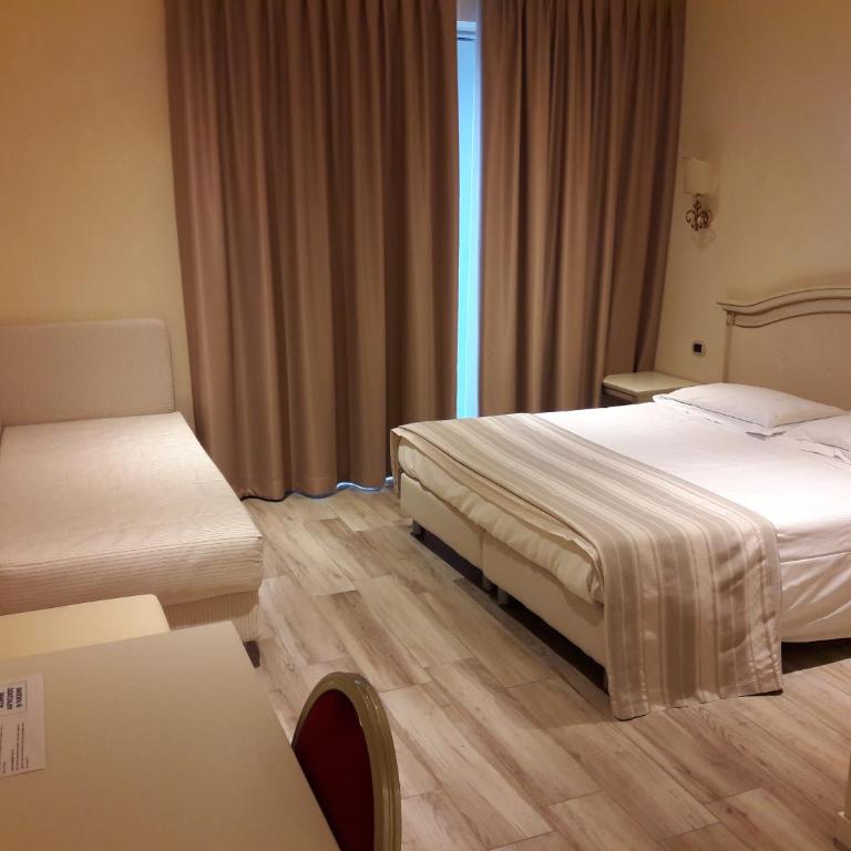"La Conchiglia d' Oro" HOTEL & SPA - Camera Quadrupla con Balcone - 3