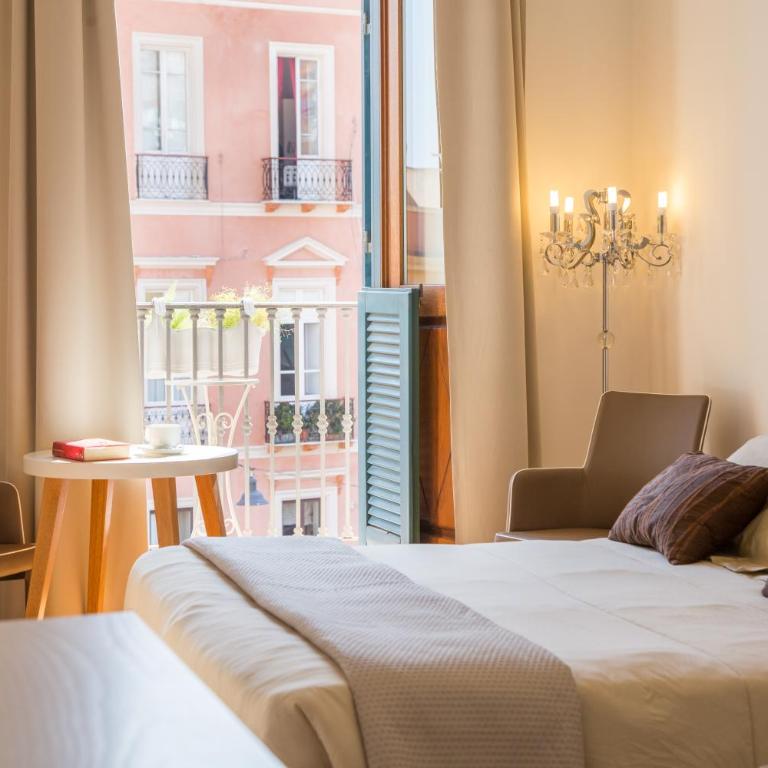 Antico Corso Charme - Deluxe Double or Twin Room with City View - 1
