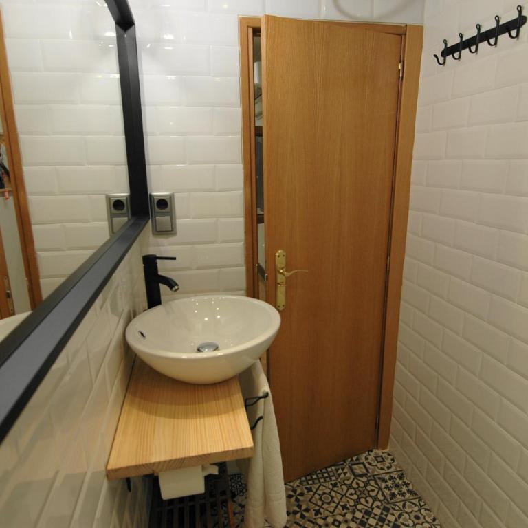 Apto El Clavo-CON PARKING GRATIS - Apartamento de 1 dormitorio - 24