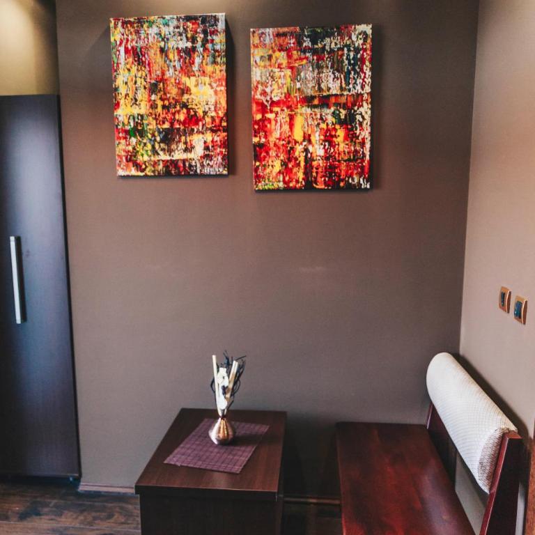 Atlas Apartments - Studio - 3