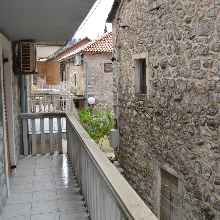 Apartment Aleksandar - Apartment - Ground Floor - 4