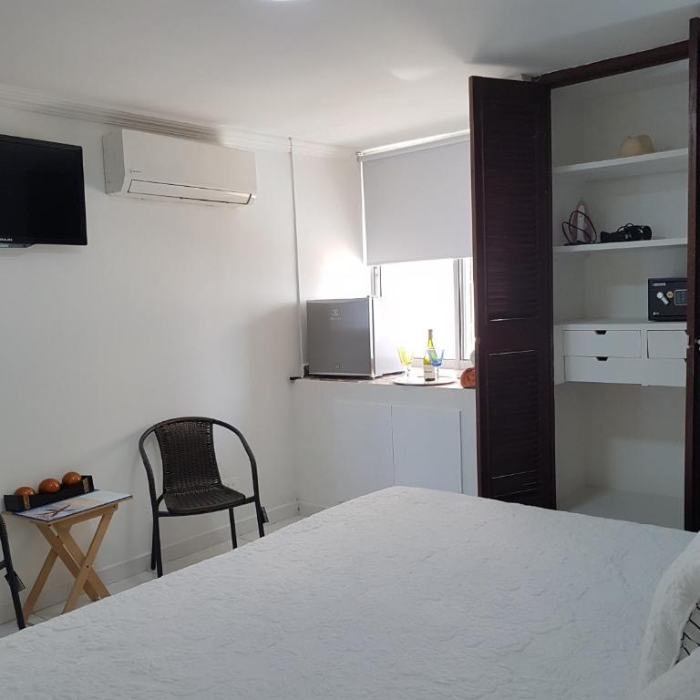 Espectaculares Vistas, Edificio Nautilus, Barrio El Laguito. - Three-Bedroom Apartment with Ocean View - 60