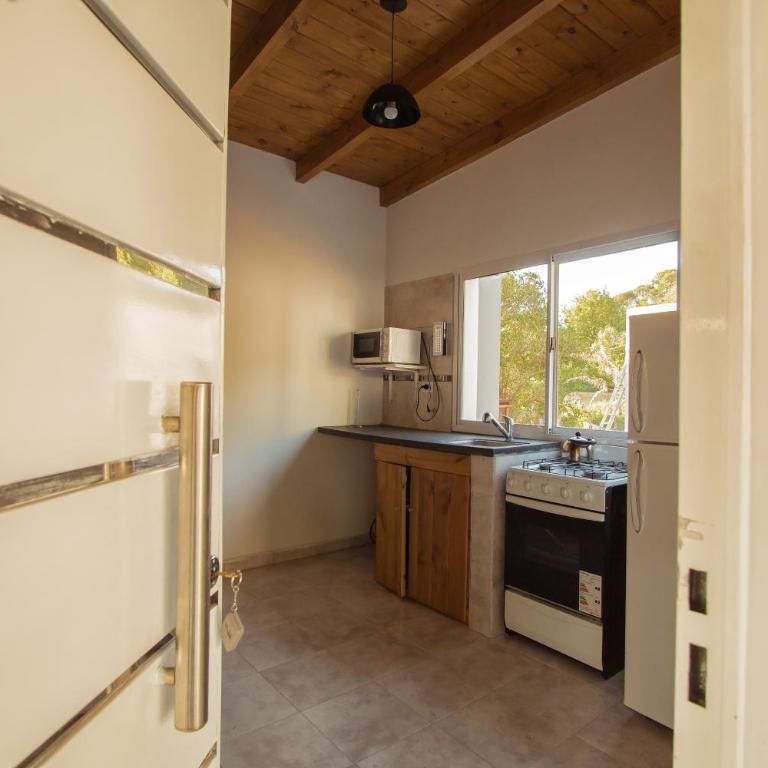 Maliva Cabanas - Two-Bedroom House - 11