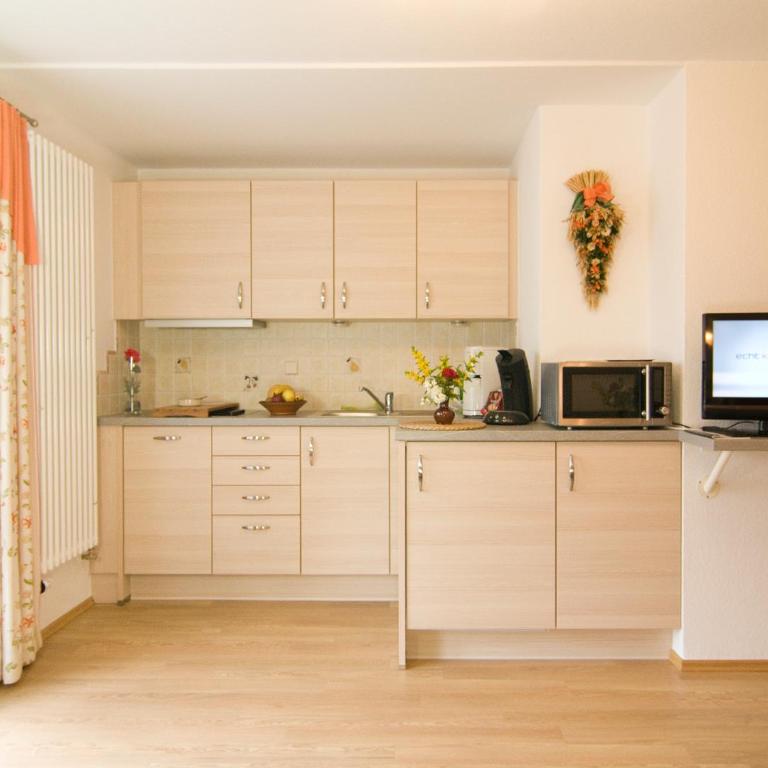 Haus Christl Reit im Winkl, Kostenloser Parkplatz, Spülmaschine, 5 Minuten zum Ortszentrum, ruhige Lage, Wlan - Apartment mit 2 Schlafzimmern - 14