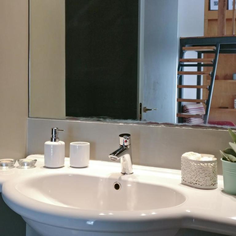 Sa Prazza GuestHouse - Large Double Room - 17