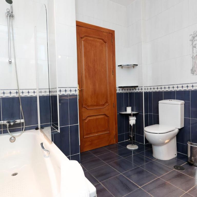 Hostal Escala Suites - Double Room with Bath - 23