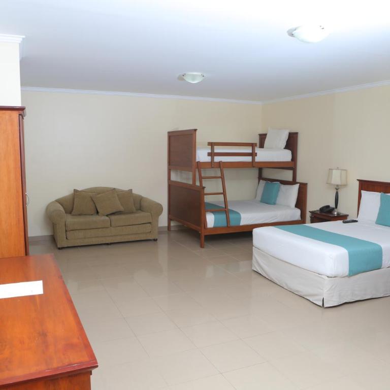 Hotel El Marqués - Habitación Familiar - 2