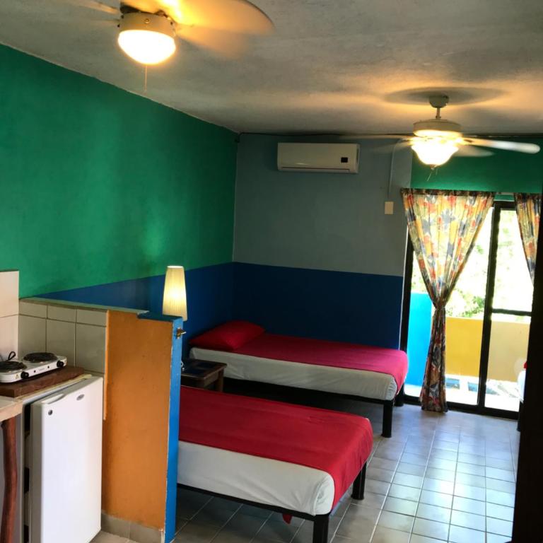 Hotel Colorado - Triple Room - 1